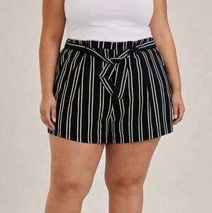 Torrid Black and White Striped Women's Shorts